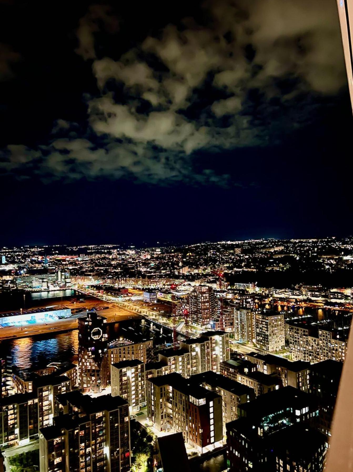 Apartamento Penthouse Paradise On 39Th Floor Århus Exterior foto